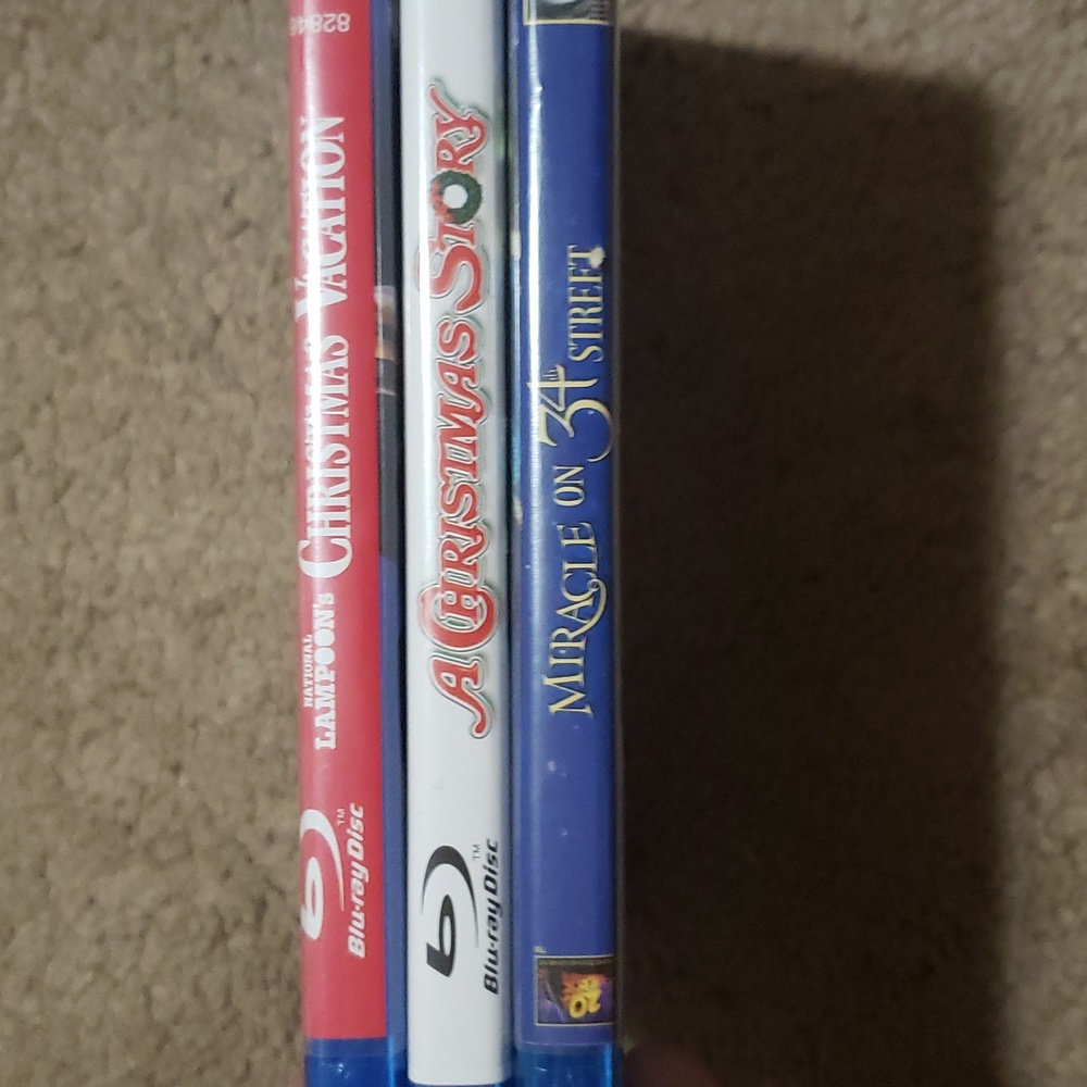 Christmas movie blu ray lot